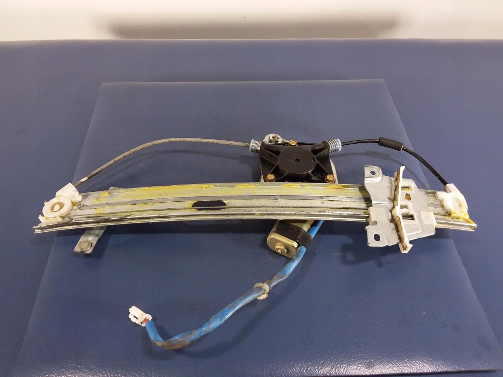 фото №3, Mazda xedos 9 підйомник скло перед правий