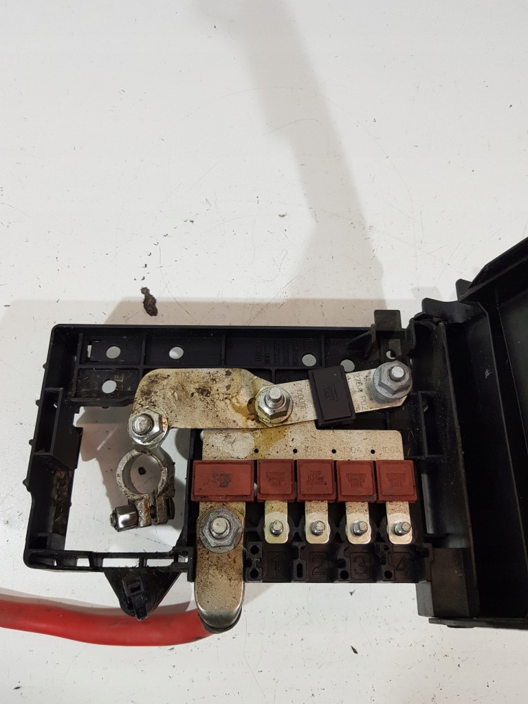 Клема плюсова запобіжник astra j 1.4t 365927271 Зі Шроту