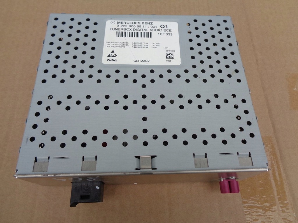 фото №3, Mercedes e w213 підсилювач тюнер радіо