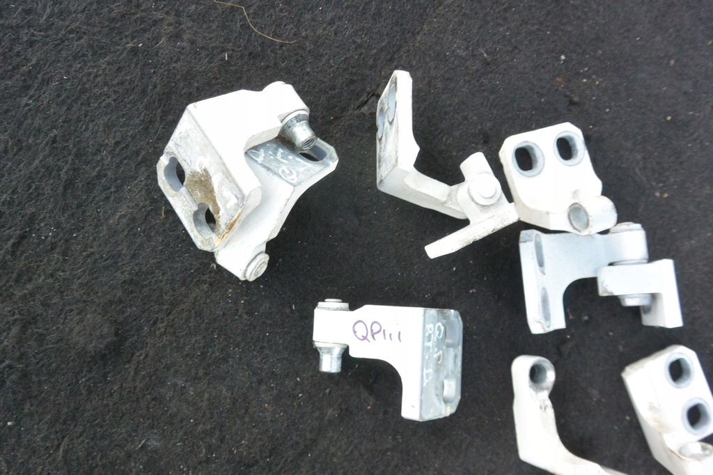 фото №6, Петля капот maserati quattroporte vi kpl