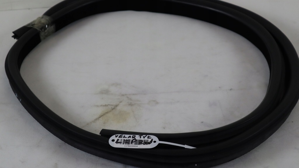 фото №9, Range rover velar l560 прокладка дверь задняя