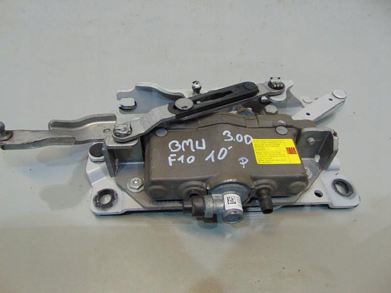 фото №1, Патрон капот правий bmw 5 f10 7191050