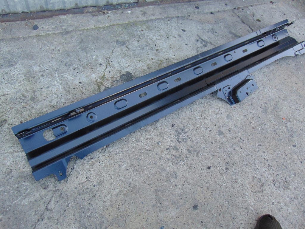 фото №13, Обшивка поріг поріг підсилювач vw id3 10a809377