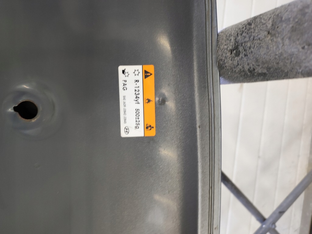 фото №14, Hyundai elantra vi - капот передняя серая