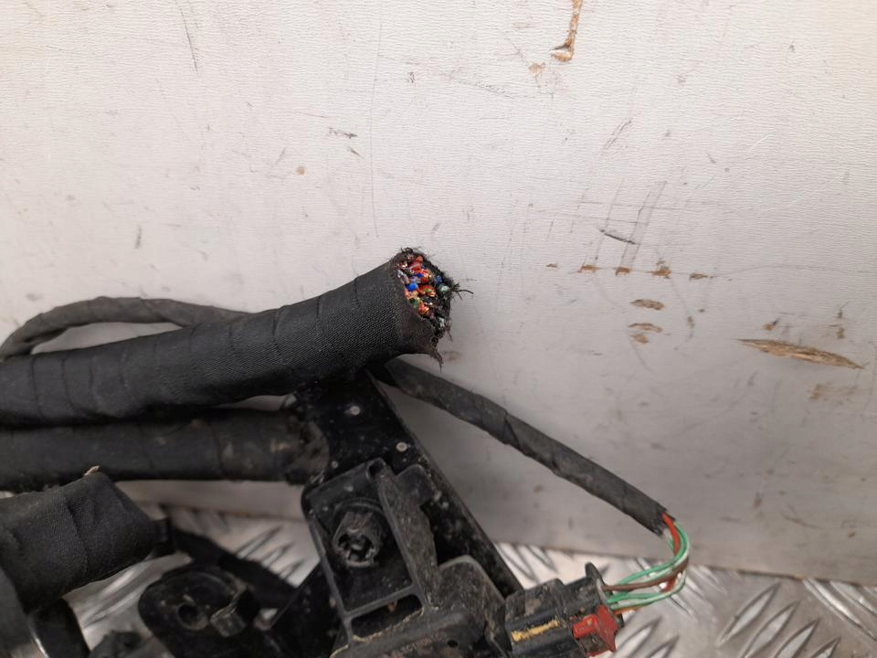 фото №6, Коробка предохранителей mercedes-benz eqe v295 2022 a2975451100