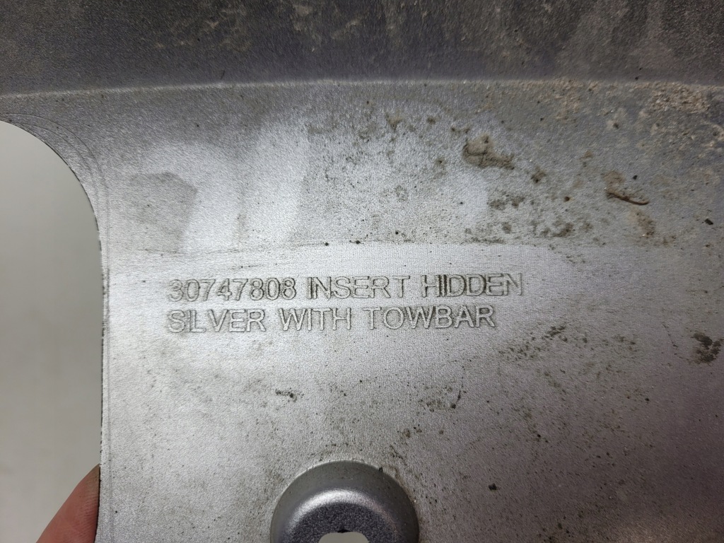 фото №10, Volvo xc40 2020r молдинг накладка бампера