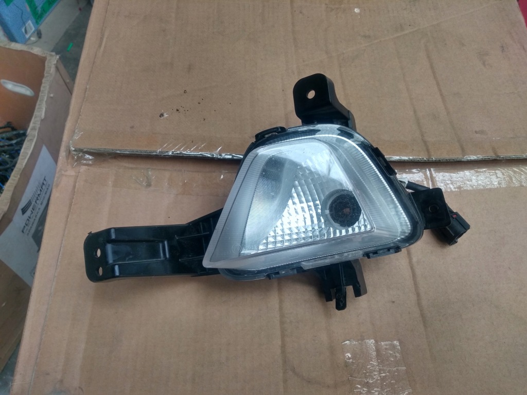 фото №1, Hyundai i30 iii - противотуманная фара drl левый