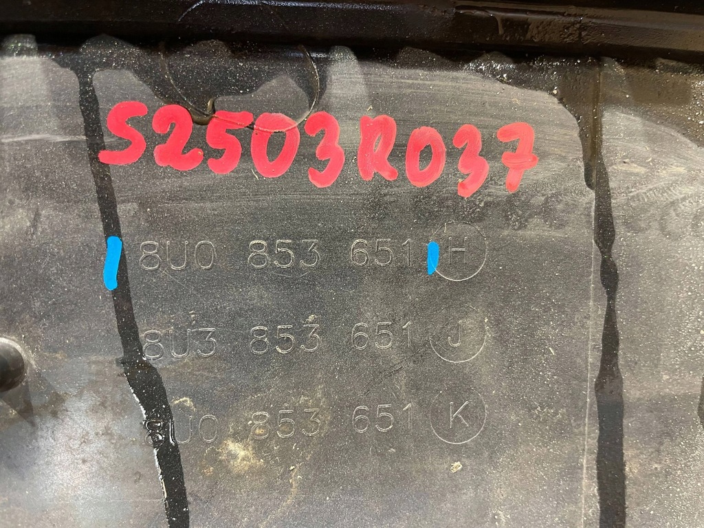 фото №9, Audi q3 i 1 8u 11-14 решётка радиатора решётка радиатора решётка средняя бампера перед передняя