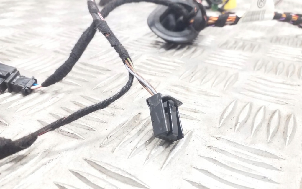 2010 volkswagen tiguan жгут дверь передних 5n2971121c Цена