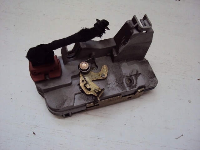 фото №2, Замок дверь правый задняя peugeot 307 sw