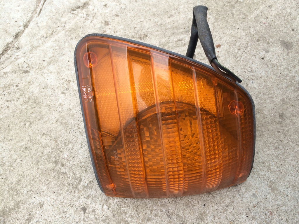 фото №5, Поворотник поворотники mercedes w116 usa