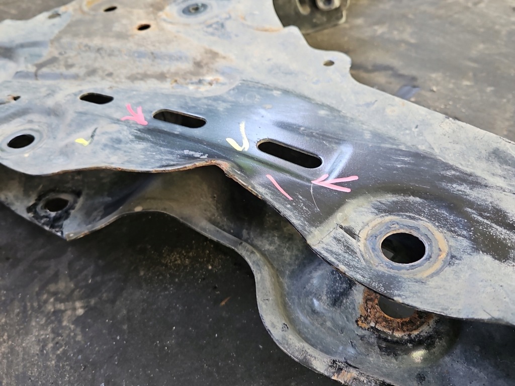 фото №8, Подрамник балка двигателя dacia sandero iii 20- 1.0 tce