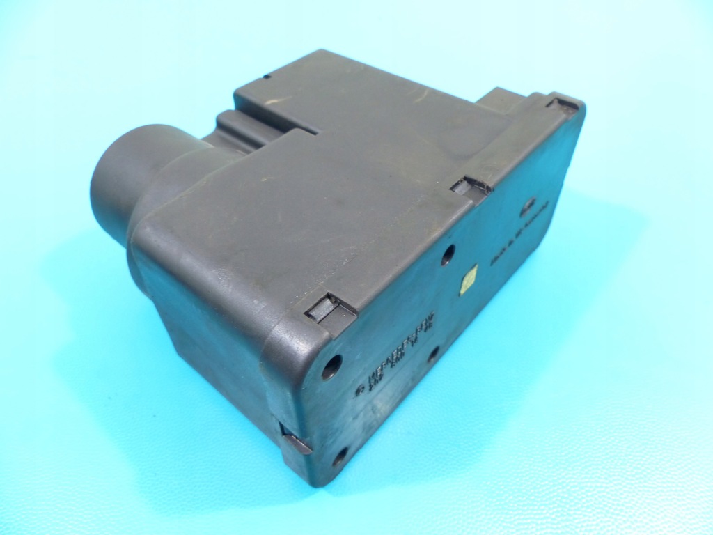 фото №1, Помпа центрального замка mercedes w202 2028001448