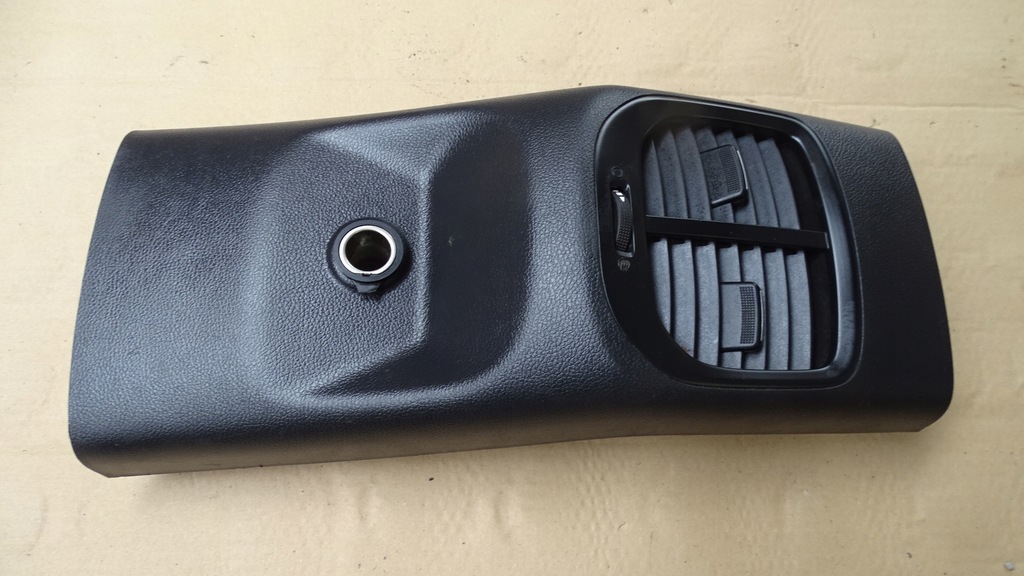 фото №1, Захист прикурювач підлокітник kia carens iv