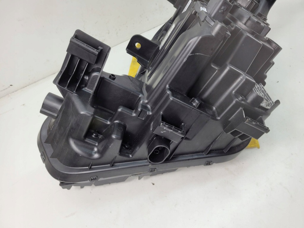 фото №11, Kia ev9 права передня лампа full led