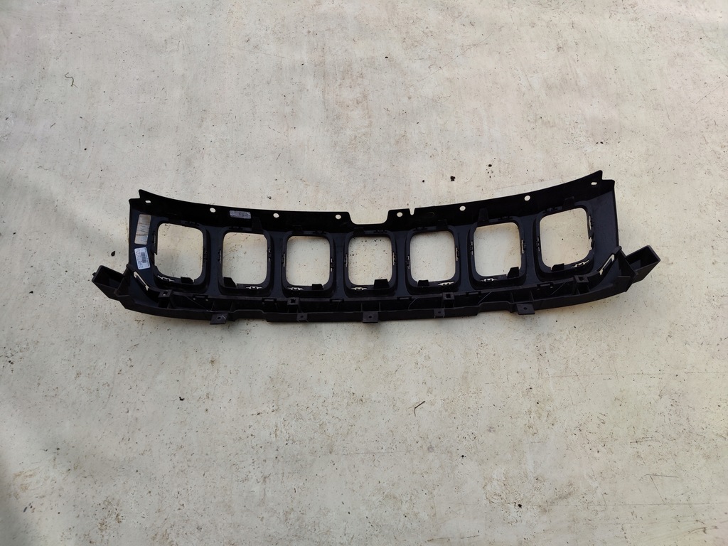 фото №2, Решётка радиатора решётка радиатора перед jeep compass ii 2 2016- 5up86trmab