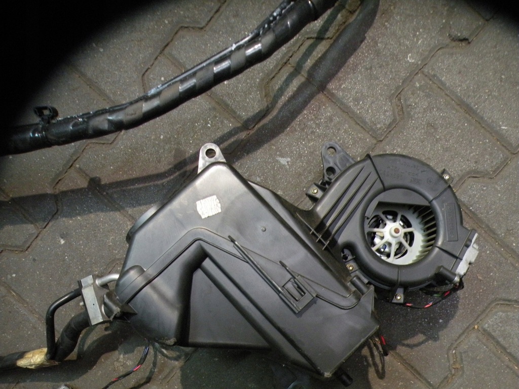 фото №7, Volvo xc90 обігрівач повітродувка задня