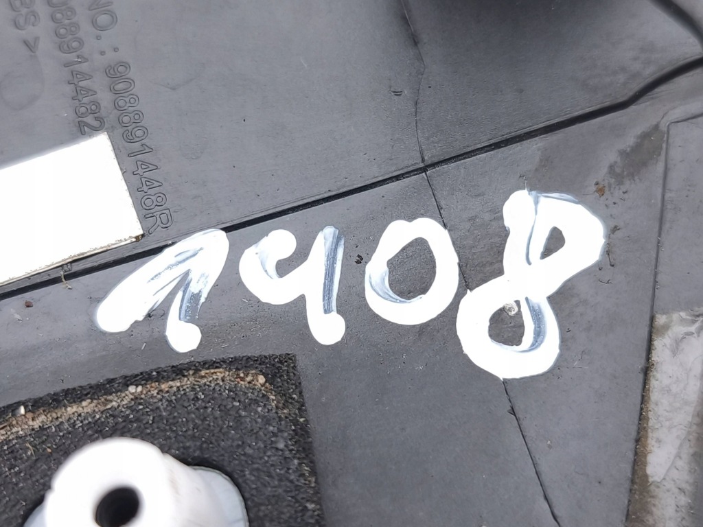 Купить Renault arkana значок на задняя крышка 2023 908891448r