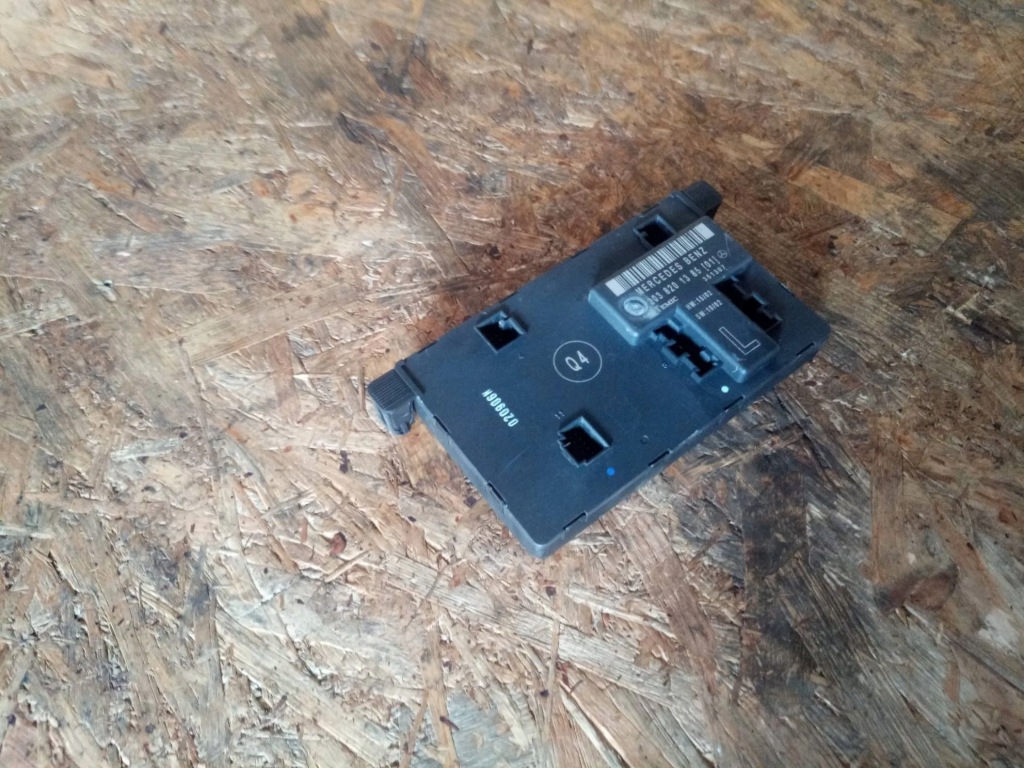 фото №1, Mercedes c w203 модуль двері водія 2038201385