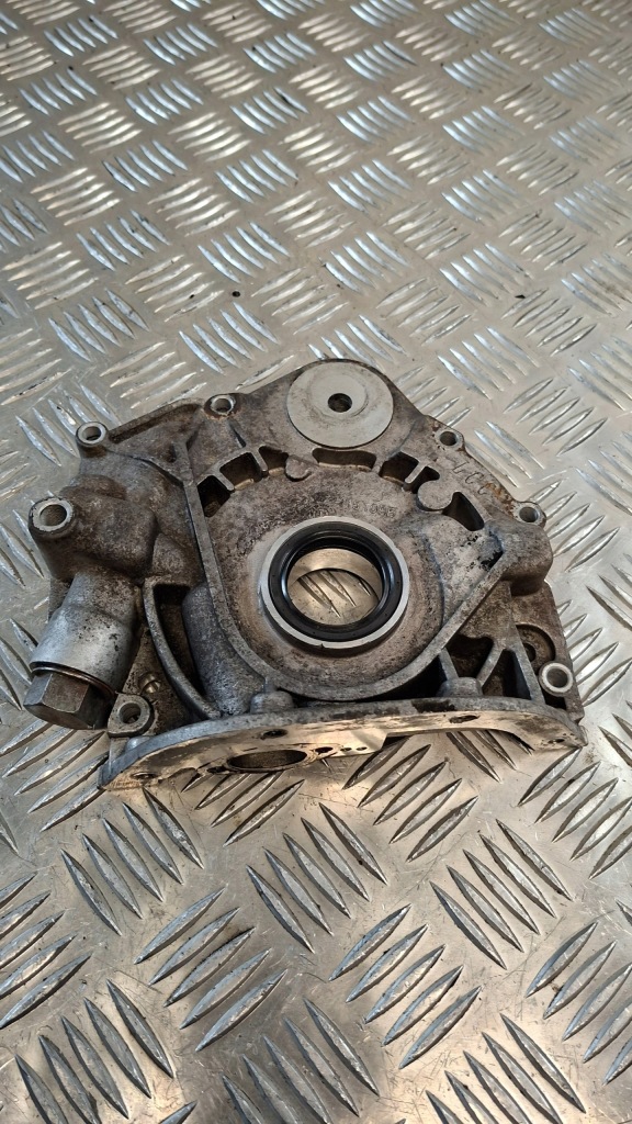 Насос оливи vw lt35 2.5d в Україні