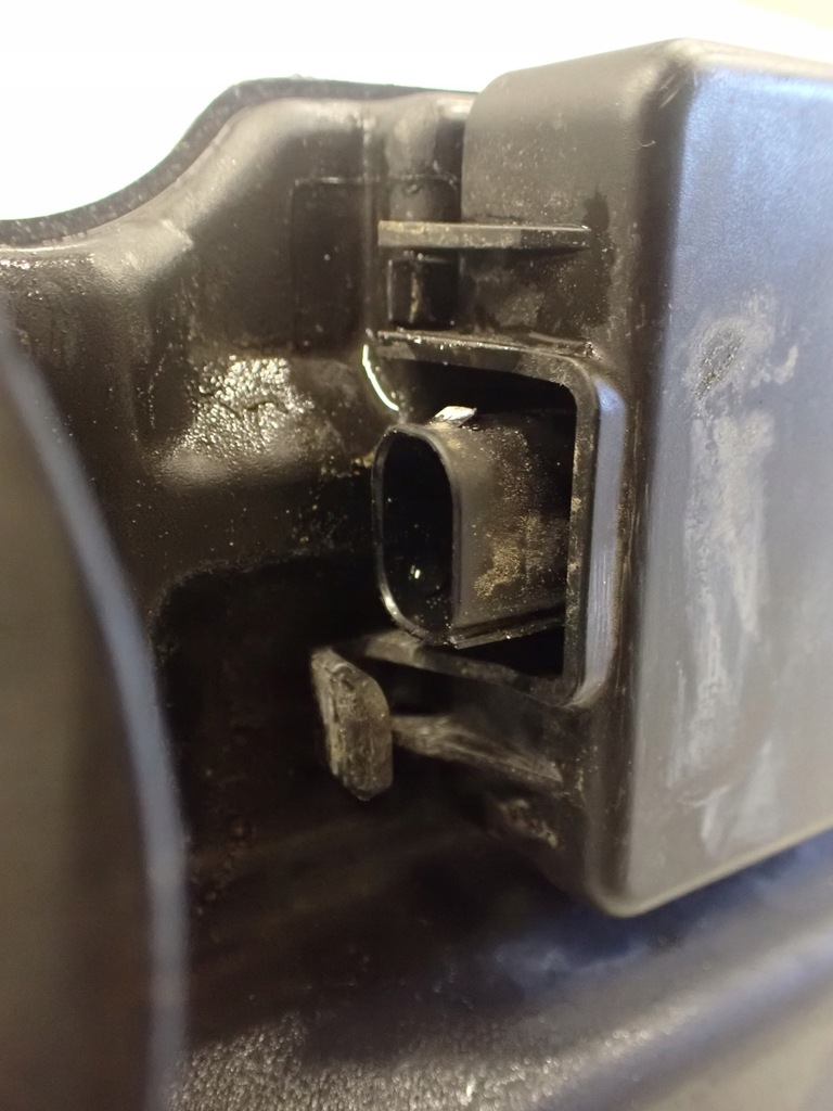 фото №6, Mercedes-benz оригинальный номер a2218300044 туннель впуска воздуха