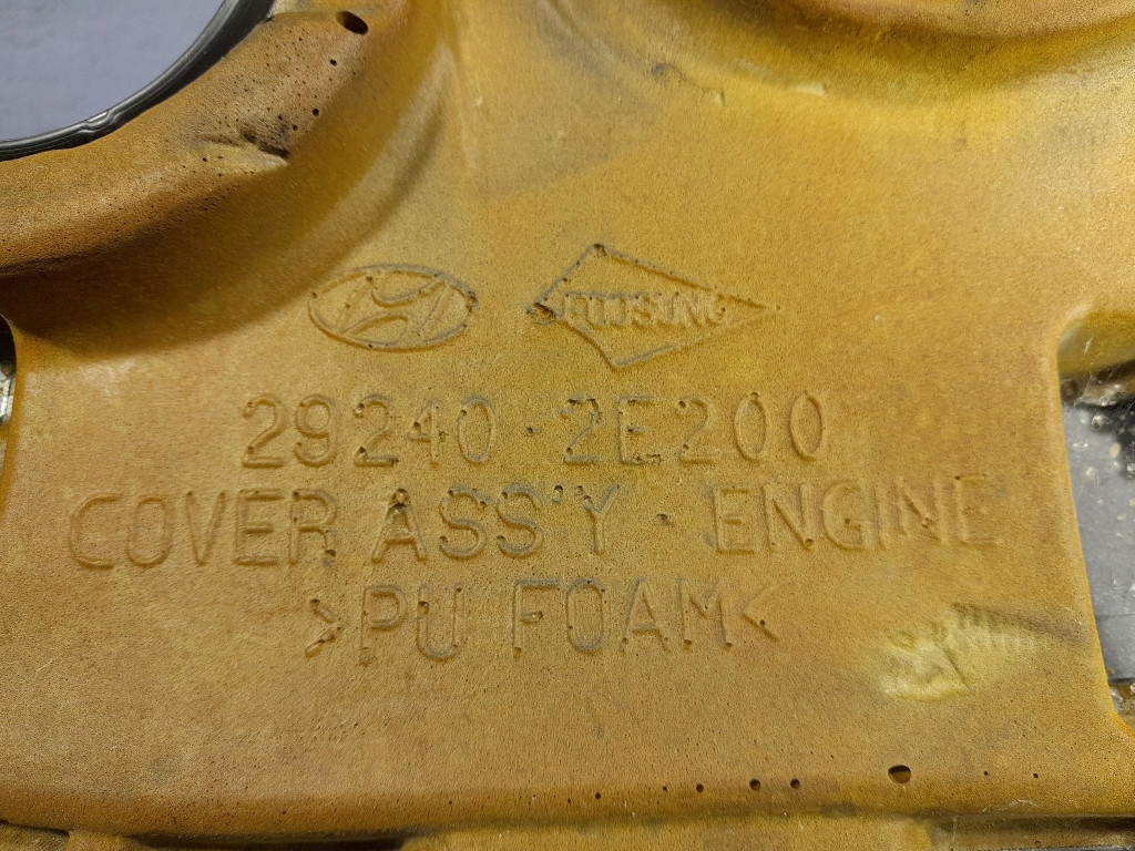 фото №5, Hyundai i40 2.0 gdi 178 km захист кришка двигуна 29240-2e200