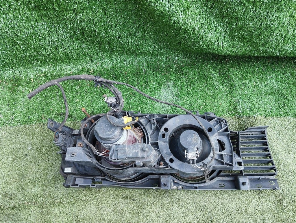 Лампа левая перед передняя bmw 5 e34 8355728 0301384201 европа Киев