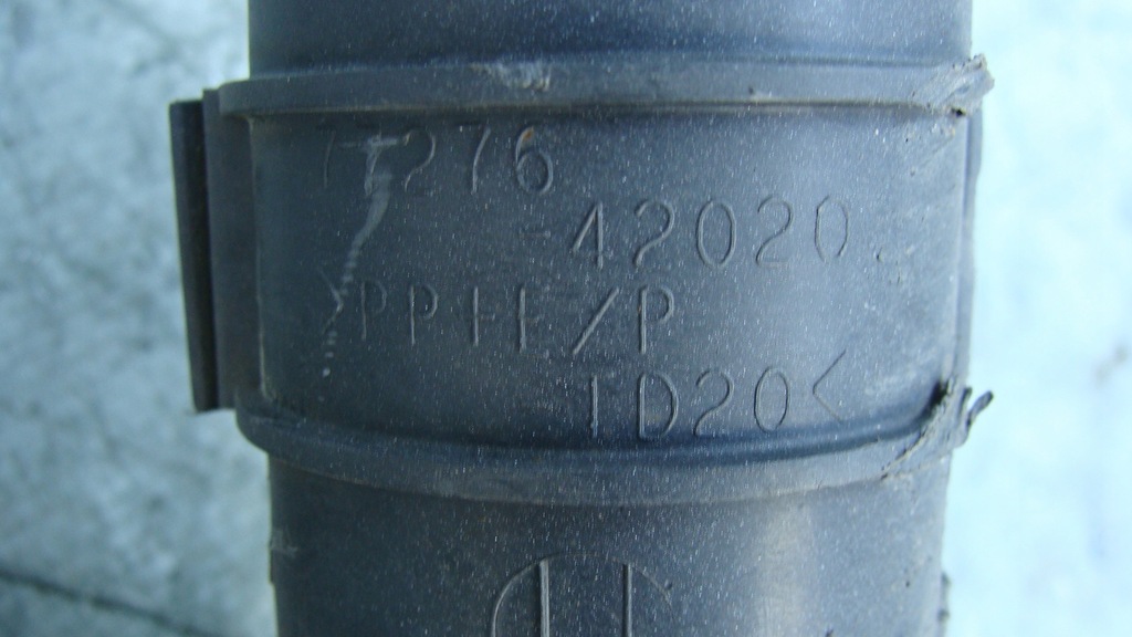 фото №14, Toyota rav4 iv 2.5 гібрид заливна горловина труба пального europa 77278-48020