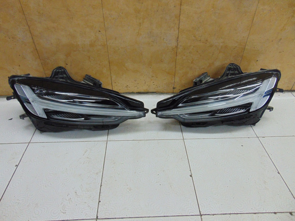 фото №1, Лампа лампи перед передні volvo v60 ii 2