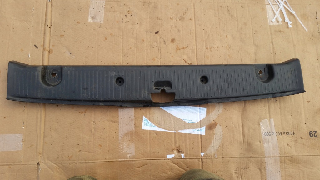 фото №1, Молдинг накладка багажника twingo iii 849202470r