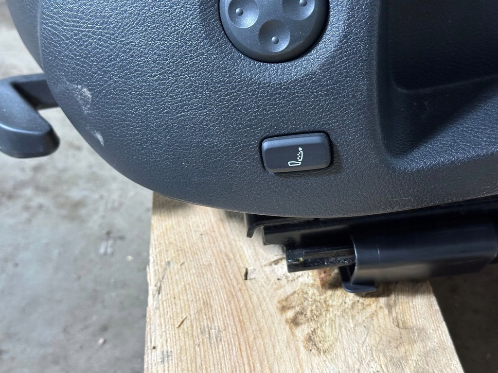 фото №11, Audi a3 s3 8v 2017 sline перед сторона левая сиденья, сиденье 5q4881105d