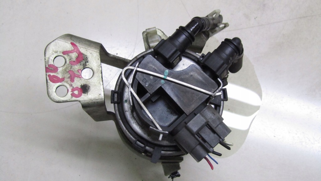 фото №1, X-trail t32 1.6 основание фильтра топлива 14-