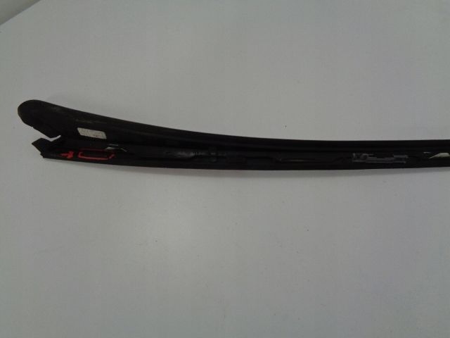 Купить Peugeot 3008 1 левая молдинг декоративная стекло лобовое