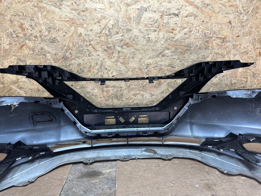 Бампер передній перед nissan leaf 2 решітка Зі Шроту