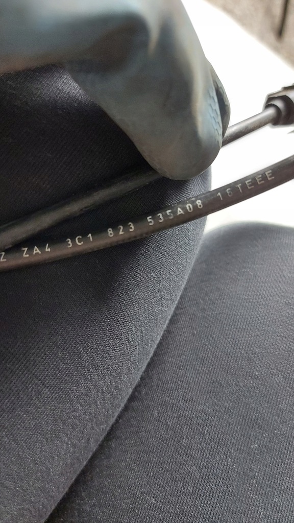 фото №9, Volkswagen оригінальний номер 3c1823535a