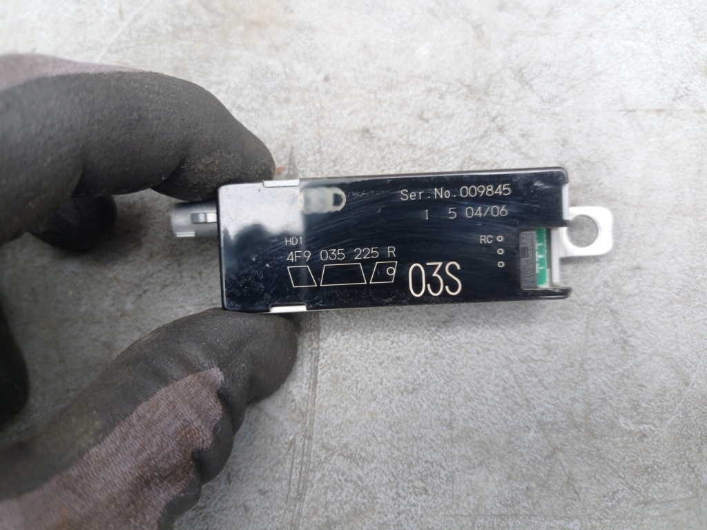фото №1, Усилитель антенны audi a6 c6 4f9035225r