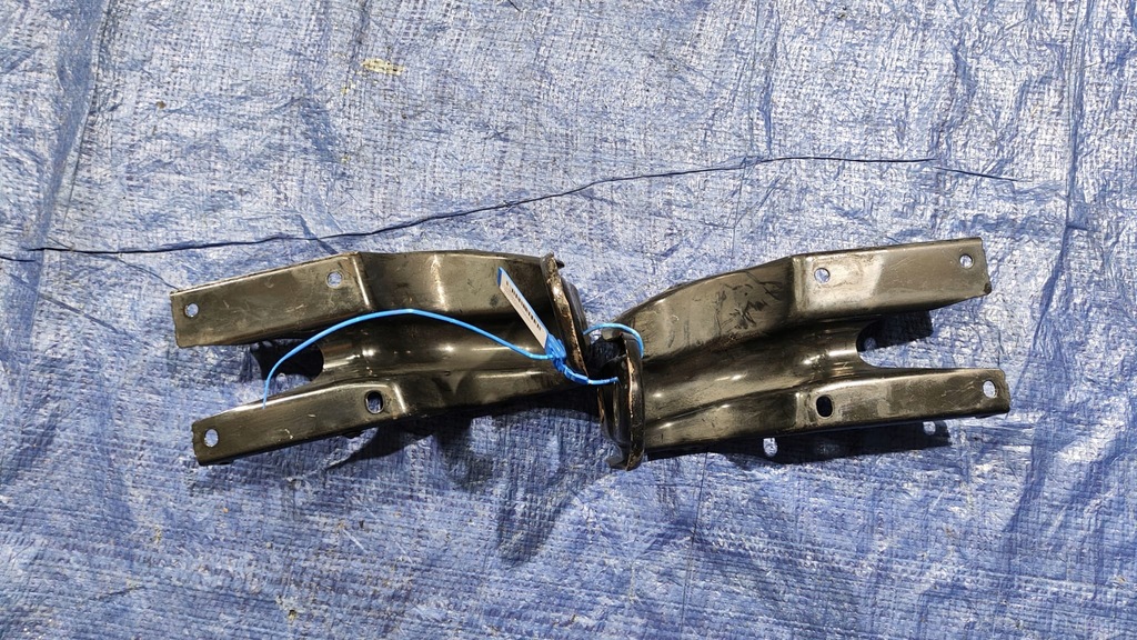 фото №1, Кронштейн кронштейн радиатора левый правый комплект mercedes slc slk r172 w172