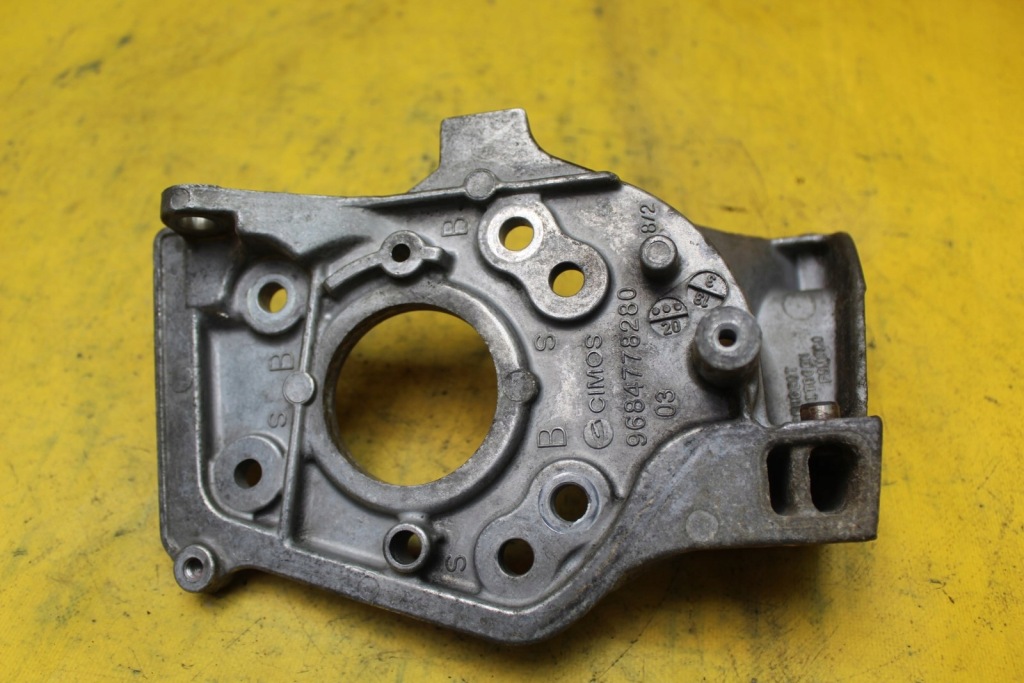 фото №6, Кронштейн насоса уприскування berlingo iii 1.6 9684778280