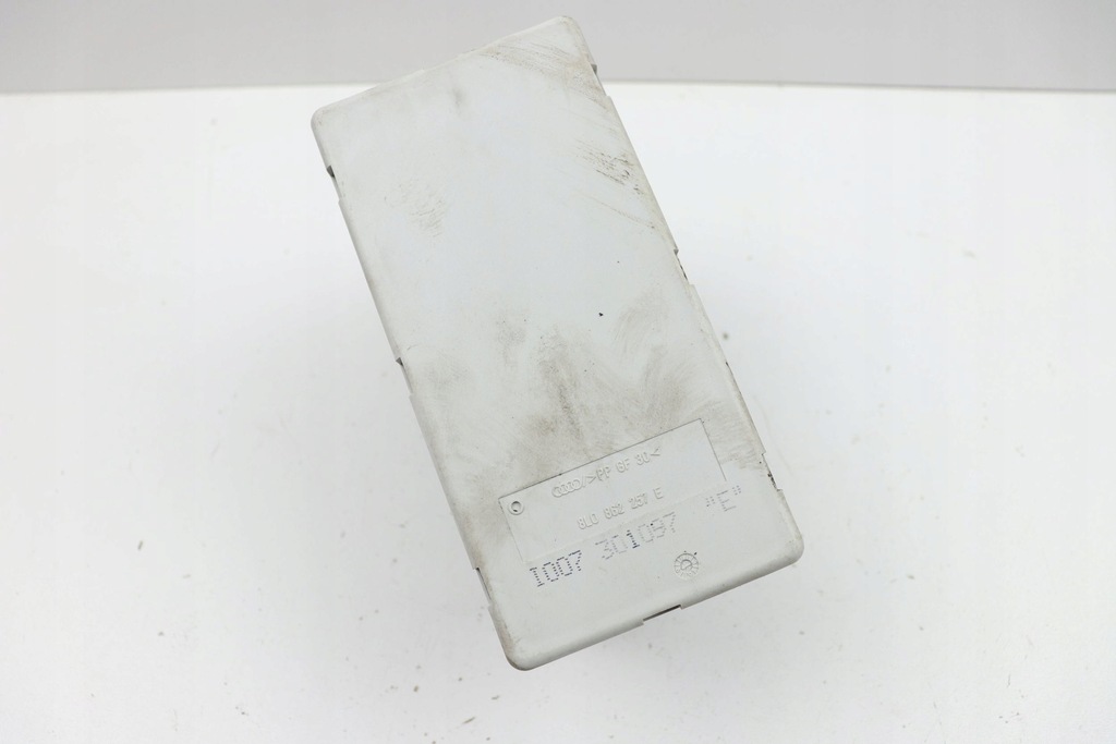 фото №5, Audi a4 b5 a3 8l помпа центрального замка 8l0862257e