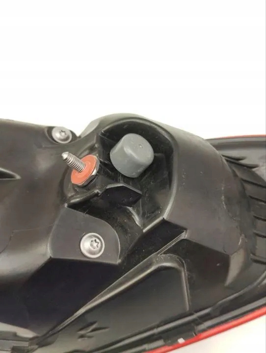 Лампа левая задняя mercedes-benz eqe v295 a2949066500 electric 215kw 2024 Киев