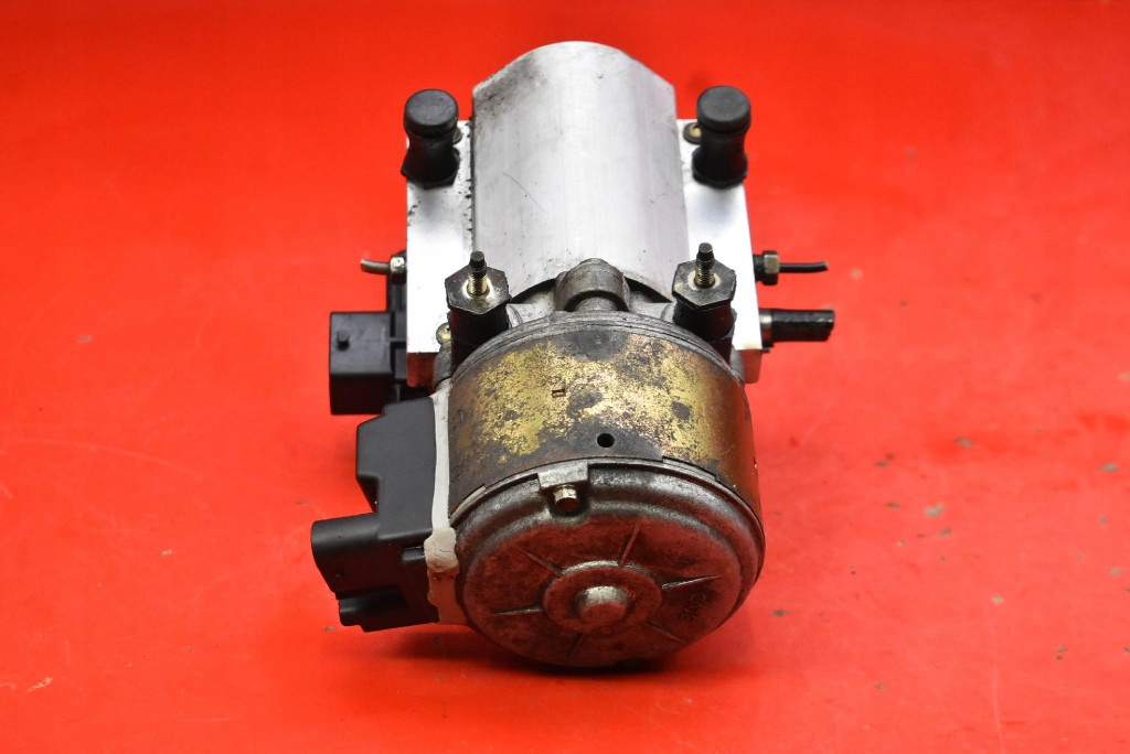 фото №4, Насос подвеска 9636713880 citroen c5 1 i 2.0 hdi 136 km kombi 01-04