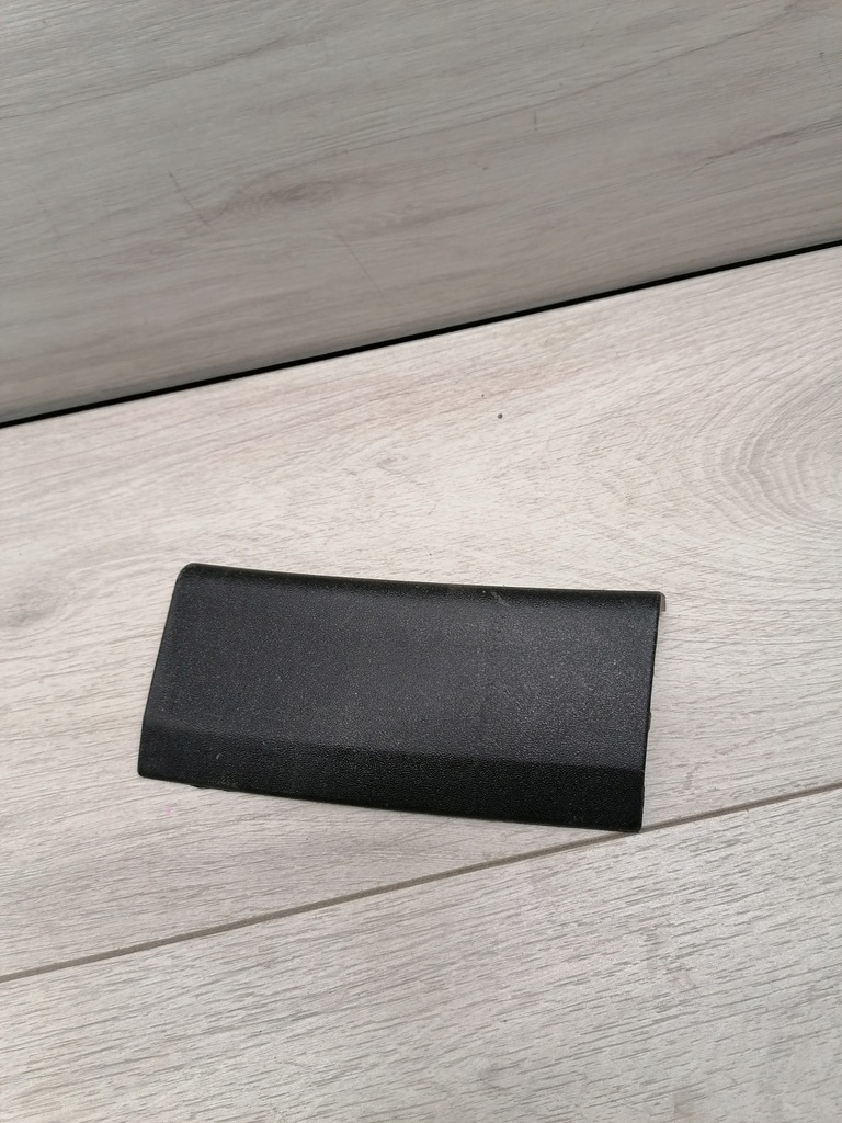 фото №1, Taycan cross turismo молдинг правая перед 9j0853818d