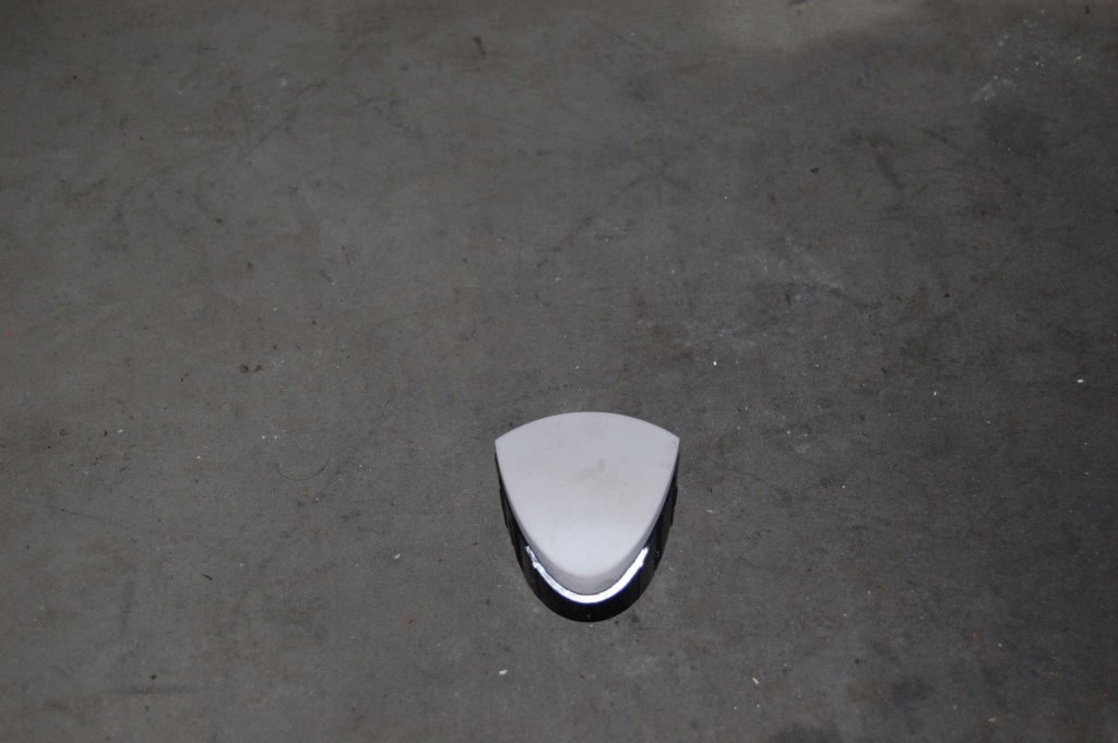 фото №1, Mercedes w211 заглушка потолочный a2118213551