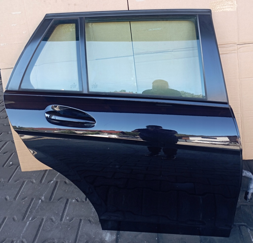 фото №1, Mercedes w204 kombi дверь задняя правое w цвет 197