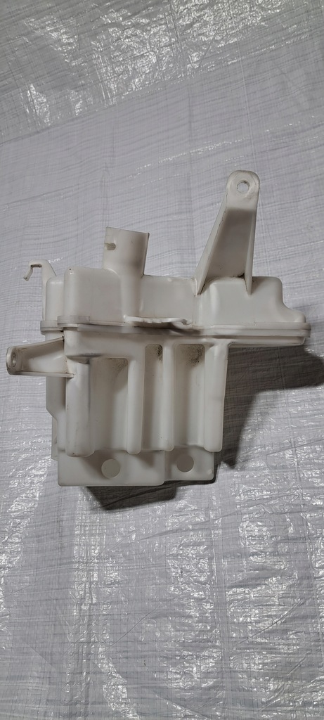 фото №1, Toyota avensis t27 бачок омывателя 85310-05141