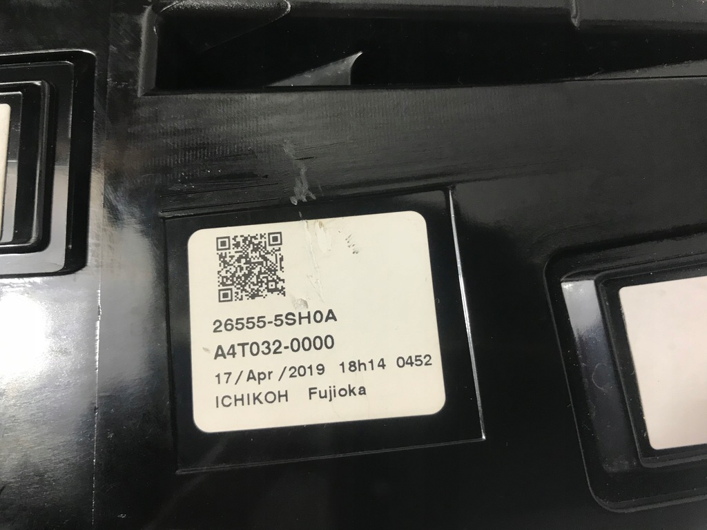 фото №6, Nissan leaf ii 2 18- лампа задняя левая led idealna!