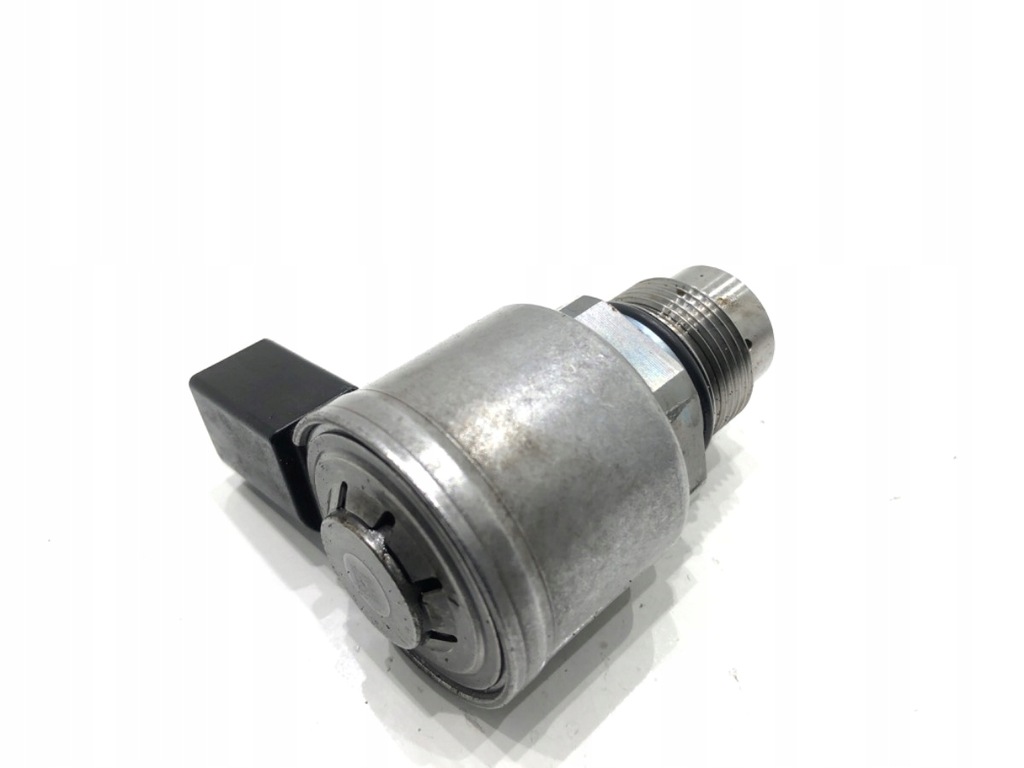 фото №2, Регулятор давления топлива vw t-roc 04l130764d 2.0 150km клапан