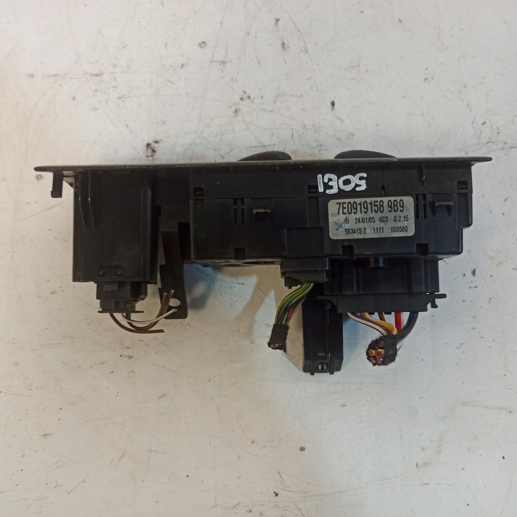 фото №11, Volkswagen transporter t5 панель керування повітропровід задня 7e0919158