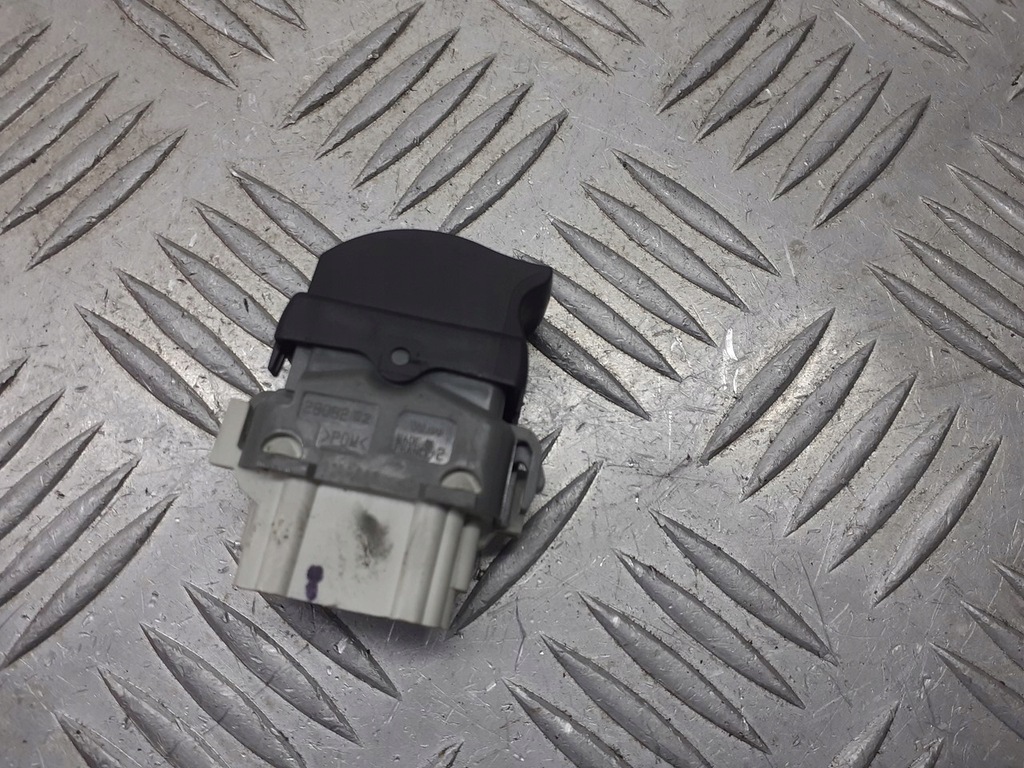 фото №3, Панель скло правий задня renault scenic ii 1.5dci 2808202