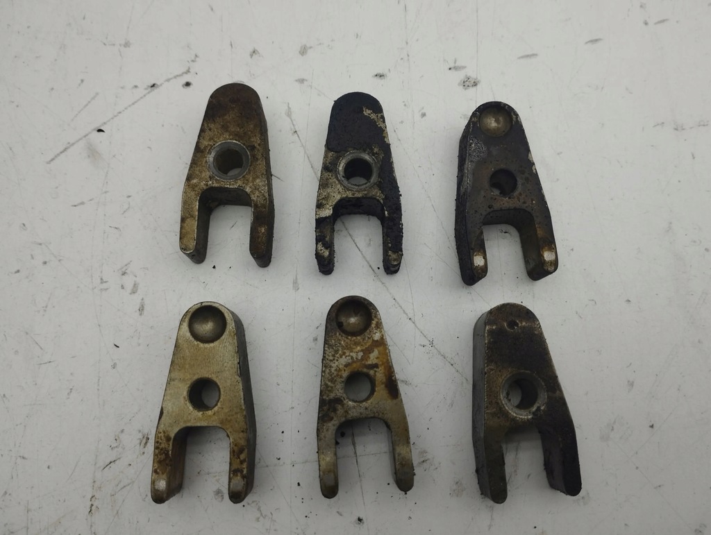 фото №1, Jeep grand cherokee wk 2006 комплект кронштейн / крепления форсунки